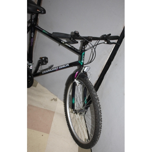 21 - 2 BIKES - GIANT GSR PLUS 18 SPEED MOUNTAIN BIKE 20