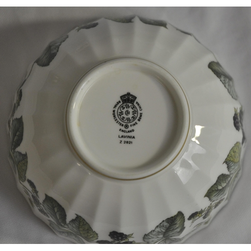 76 - ROYAL WORCESTER LAVINIA 8 PLACE SETTING DINNER SERVICE