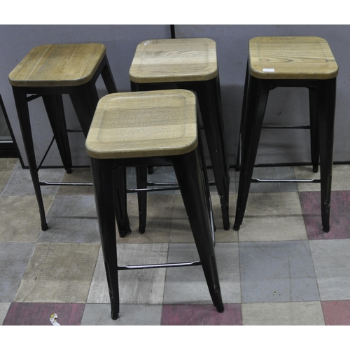 99 - 4 METAL FRAME STOOLS