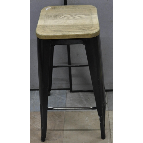 99 - 4 METAL FRAME STOOLS