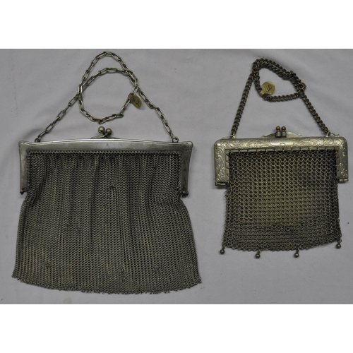 162 - QUANTITY VINTAGE HANDBAGS - CHAINMAIL BAGS, ETC, INCLUDING DEPOSE AND 1 MARKED EPNS