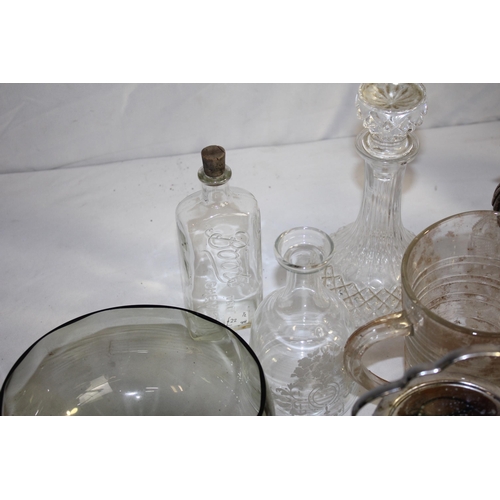 171 - MISCELLANEOUS GLASSWARE INCLUDING 1960s FRUIT SET, SCENT ATOMISER