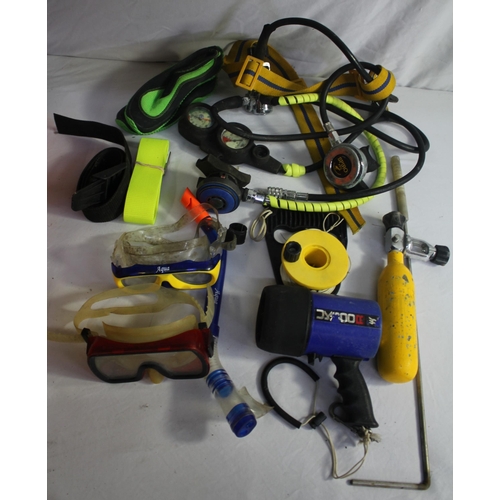 226 - FULL SET OF SCUBA DIVING EQUIPMENT INCLUDING DRY SUITE - SIZE M, STABILIZER JACKET WITH SPARE INNER ... 