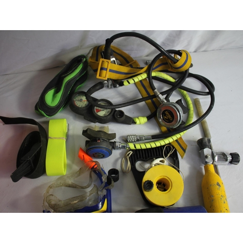 226 - FULL SET OF SCUBA DIVING EQUIPMENT INCLUDING DRY SUITE - SIZE M, STABILIZER JACKET WITH SPARE INNER ... 