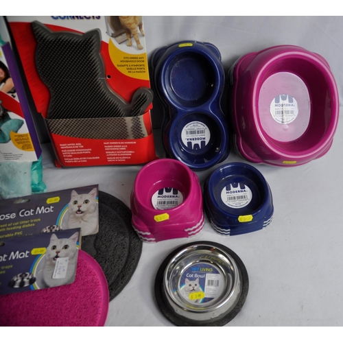 229 - VARIOUS CAT ACCESSORIES - BOWLS, MATS ETC