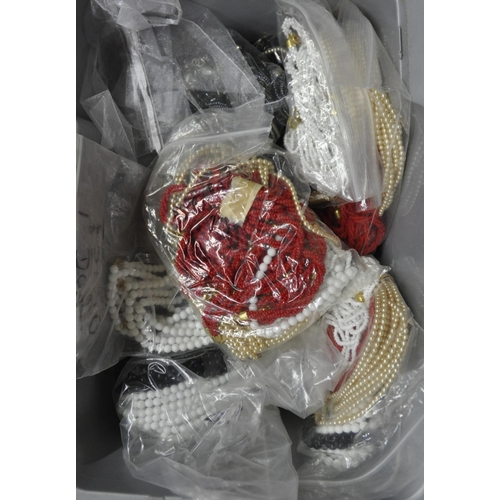 316 - 4 PLASTIC BOXES BEADED NECKLACES