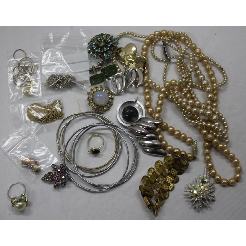 339 - COSTUME JEWELLERY