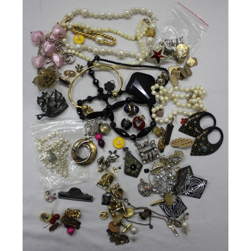 339 - COSTUME JEWELLERY