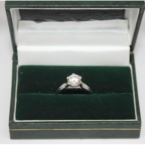 362 - SOLITAIRE RING SET CLEAR STONE MARKED 14kt - SIZE Q