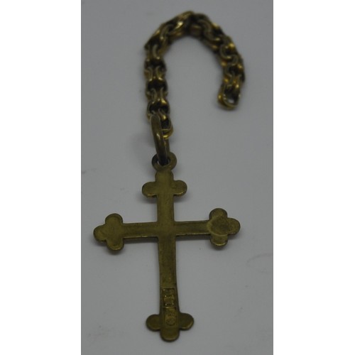 391 - DECORATIVE CROSS MARKED GF.BB. ON BROKEN CHAIN (2.2g) & BROKEN CHAIN MARKED 9k (2.6g)