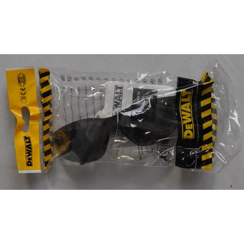 37 - 32 PAIRS OF NEW DEWALT SAFETY GLASSES