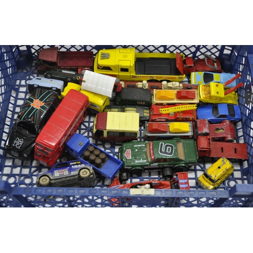 135 - 2 TRAYS OF MODEL CARS