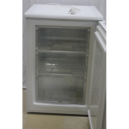 173 - CURRY'S ESSENTIALS WHITE UNDERCOUNTER FRIDGE