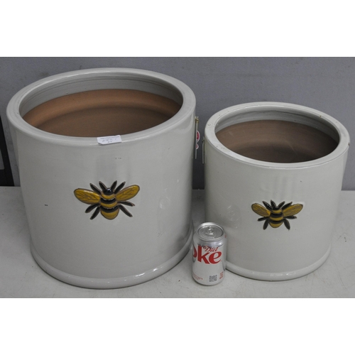 265 - 2 BEE DESIGN PLANTERS