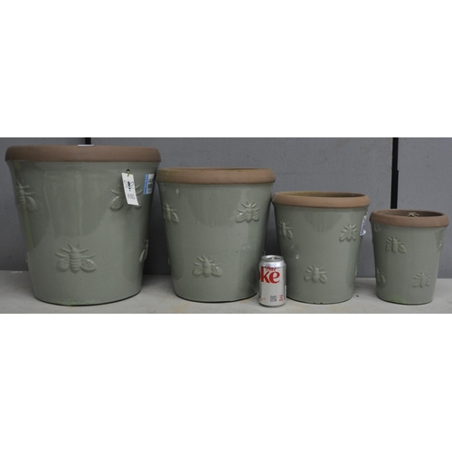 276 - SET OF 4 BEE DESIGN GRADUATED PLANTERS