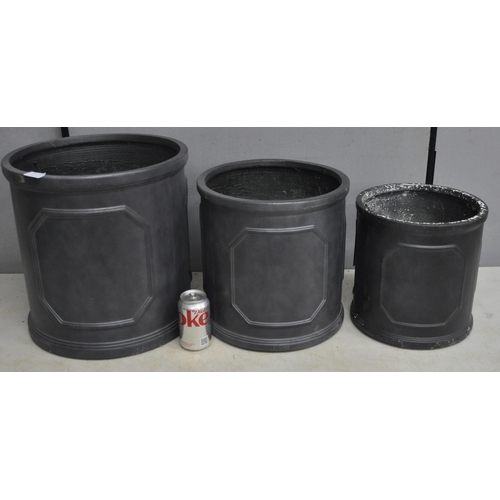 308 - SET OF 3 SLATE EFFECT FIBREGLASS GRADUATED PLANTERS