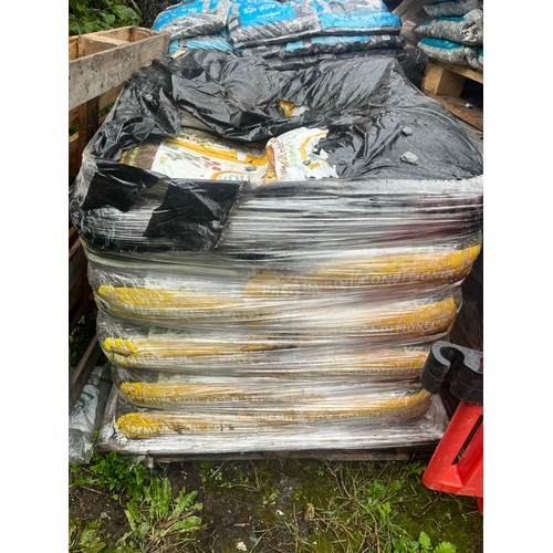 328 - PALLET OF EQUIGROW PREMIUM SOIL CONDITIONER