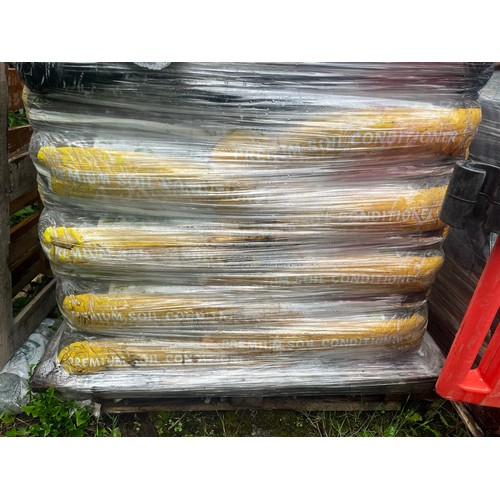 328 - PALLET OF EQUIGROW PREMIUM SOIL CONDITIONER