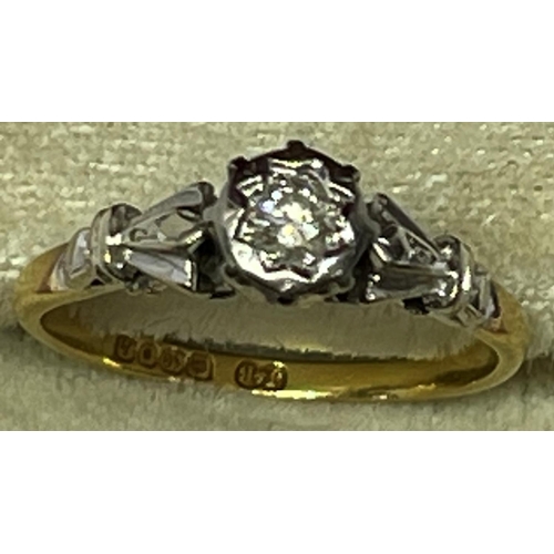 359 - 18CT GOLD SOLITAIRE DIAMOND RING - SIZE L (2.2g)