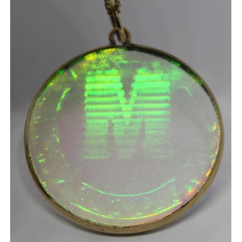 372 - 9ct GOLD WITH 'M' HOLOGRAM PENDANT (HALLMARK NOT CLEAR ON MOUNT) - (TOTAL WEIGHT 4.1g), 9ct GOLD BOX... 