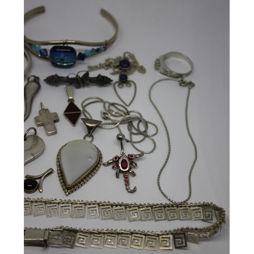 380 - QUANTITY OF SILVER (APPROX 150g) AND SILVER COLOURED JEWELLERY INCLUDING PENDANTS, NECKLACES, BANGLE... 