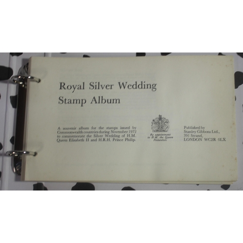 381 - MODEL OF THE ROYAL STATE CARRIAGE FOR THE QUEEN'S SILVER JUBLIEE 1977 MADE BY THE CRESCENT TOY COMPA... 