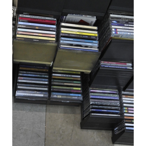 186 - QUANTITY VARIOUS COMPACT DISCS & CD DRAWERS