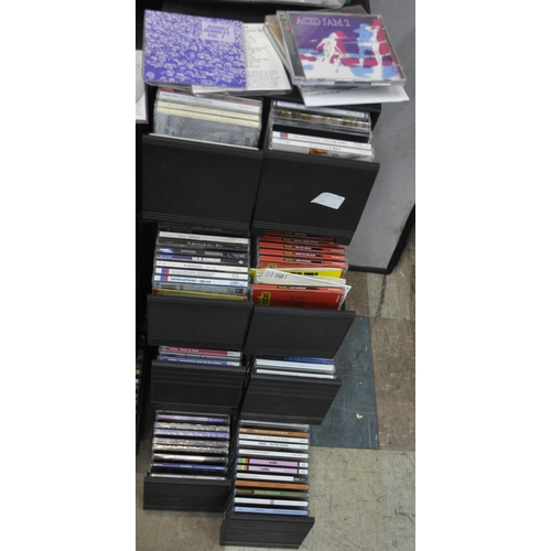 186 - QUANTITY VARIOUS COMPACT DISCS & CD DRAWERS