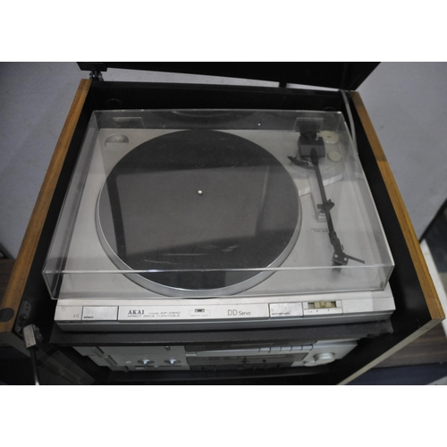 191 - AKAI SEPARATES HI-FI WITH TURNTABLE IN CABINET & SPEAKERS - LID OF CABINET DAMAGED & CASTOR ... 