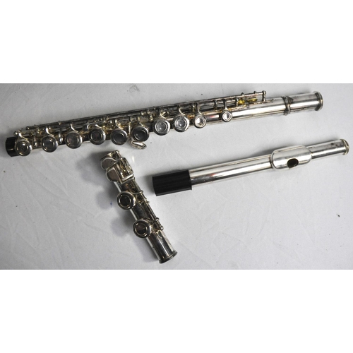 315 - FLUTE (UNNAMED) IN CASE