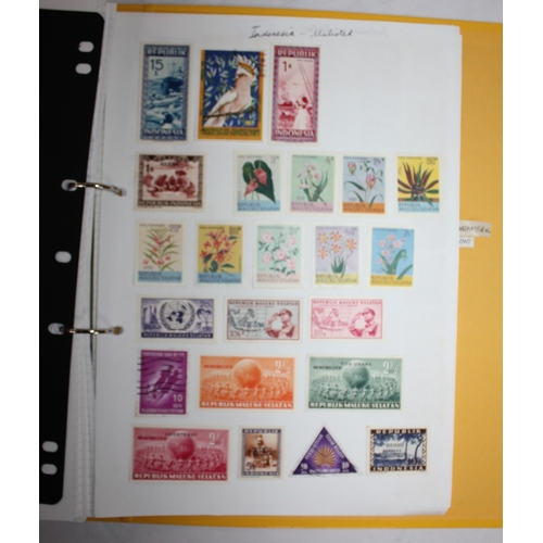 304 - 6 FOLDERS OF FOREIGN STAMPS