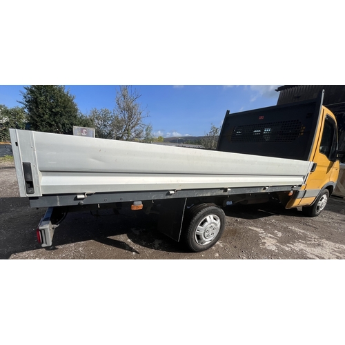 102 - IVECO DAILY 35S12 MWB FLATBED - REGISTRATION NUMBER HX59 BBV2287cc, YELLOW DIESEL, FLATBED (V5 SAYS ... 