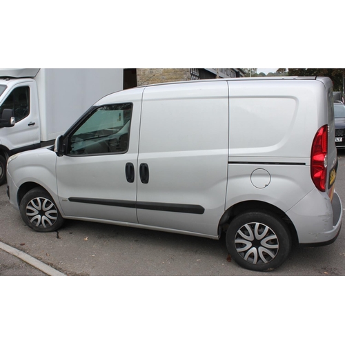 103 - VAUXHALL COMBO 2000 L1H1 CDTi SPORTIVE PANEL VAN - REGISTRATION NUMBER CK14 AAX1248cc SILVER DIESEL ... 