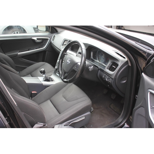 104 - VOLVO S60 BUSINESS EDITION - REGISTRATION NUMBER AV64 UTU1560cc, BLACK, DIESEL, 4 DOOR SALOON.  FIRS... 