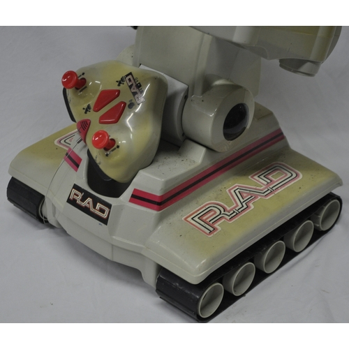 57 - VINTAGE 1998 TOYMAX RAD ROBOT (NLKTM108089949R)