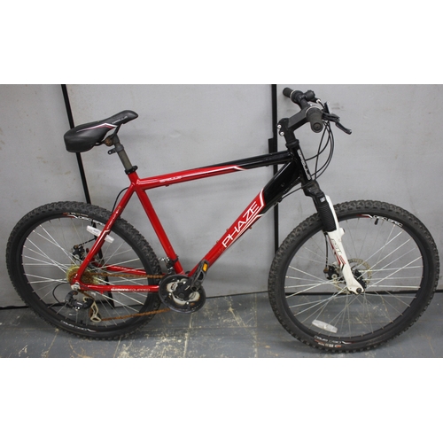 85 - 2 MOUNTAIN BIKES - GIANT BOULDER 520 21 SPEED AND APOLLO PHAZE 21 SPEED