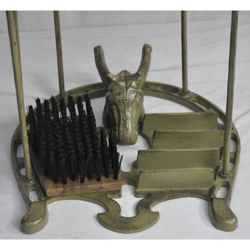 106 - HORSE HEAD BOOT HOLDER