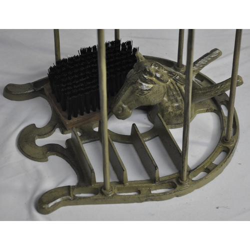 106 - HORSE HEAD BOOT HOLDER