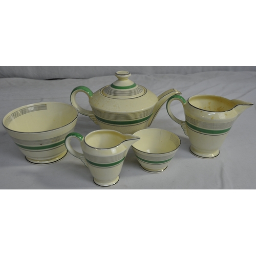 111 - NEWHALL FORTUNA SHAPE TEA SET