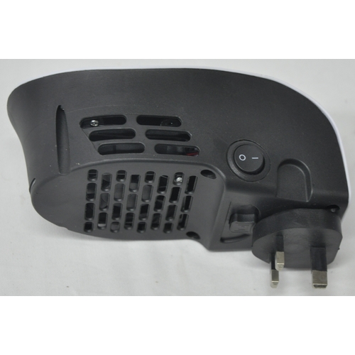 159 - 3 500 WATT PORTABLE HEATERS