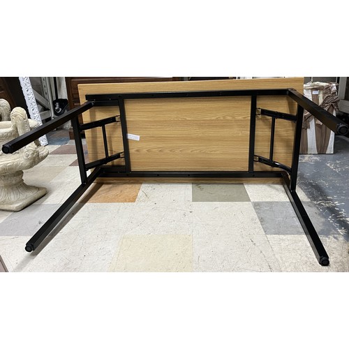 195 - FOLDING DESK/TABLE (120 x 60cm)