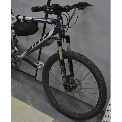 216 - GT TRIPLE TRIANGLE 21 SPEED MOUNTAIN BIKE WITH DISC BRAKES AND ELECTRIC CONVERSION (WIRE CUT TO ELEC... 