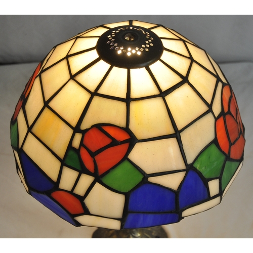 253 - TIFFANY STYLE TABLE LAMP