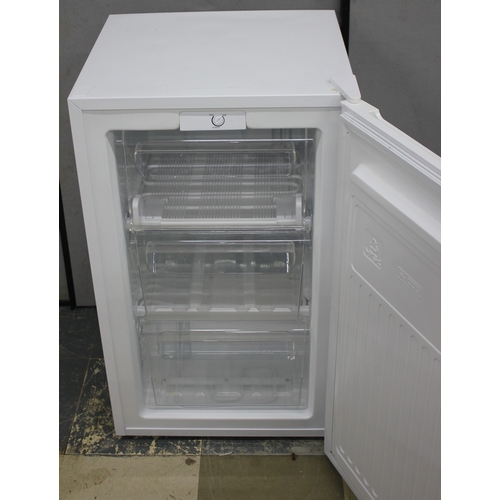 304 - UNDERCOUNTER FREEZER