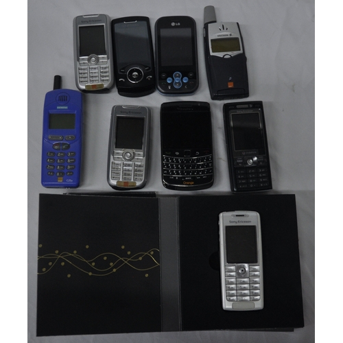 352 - 3 GS (A1303), 4 SONY ERICSSON, SAMSUNG, ERICSSON, SIEMENTS LG AND BLACKBERRY BOLD MOBILE PHONES AND ... 