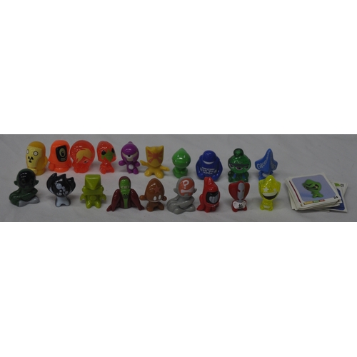 353 - 19 DISNEY GOGO MINI FIGURES AND QUANTITY OF STICKERS