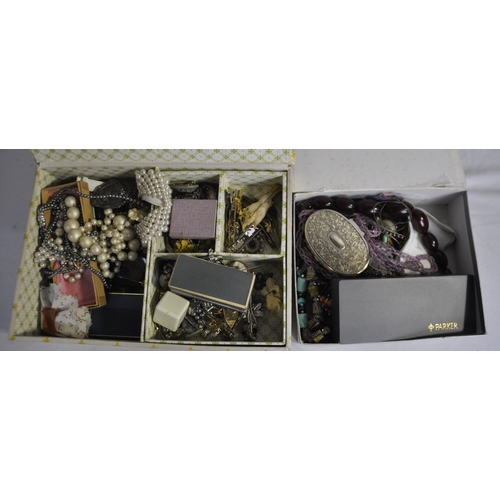 356 - QUANTITY OF JEWELLERY INCLUDING GOLD CAMEO BROOCH AND SINGLE GOLD CUFFLINK (GROSS WEIGHT 6G) AND WAT... 