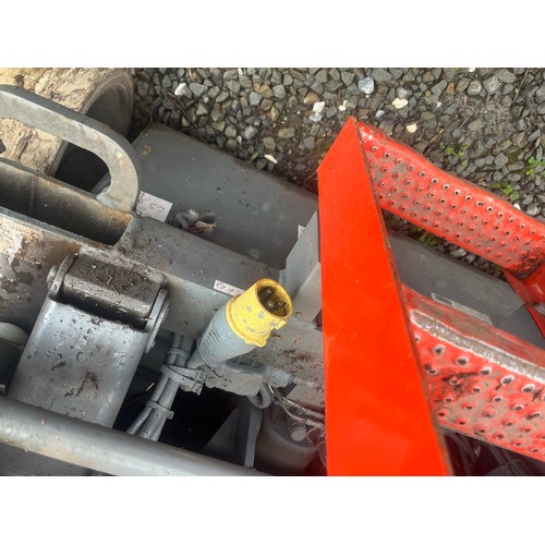 SKYJACK SJ 4632 SCISSOR LIFT ACCESS PLATFORM YEAR 2016 SERIAL NUMBER