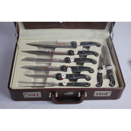 35 - PRIMA 32 PIECE CARVING KNIFE AND CUTLERY SET (A45)
