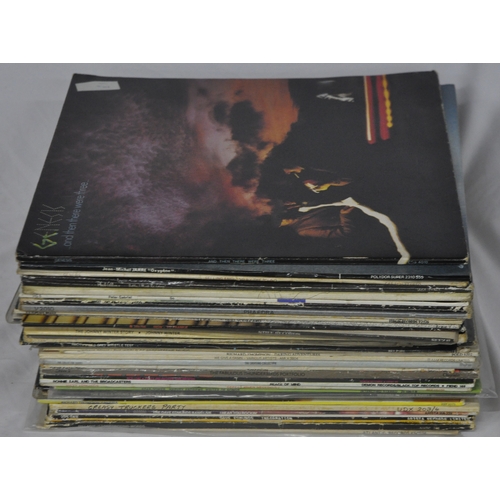 124 - 40 VARIOUS VINYL RECORDS